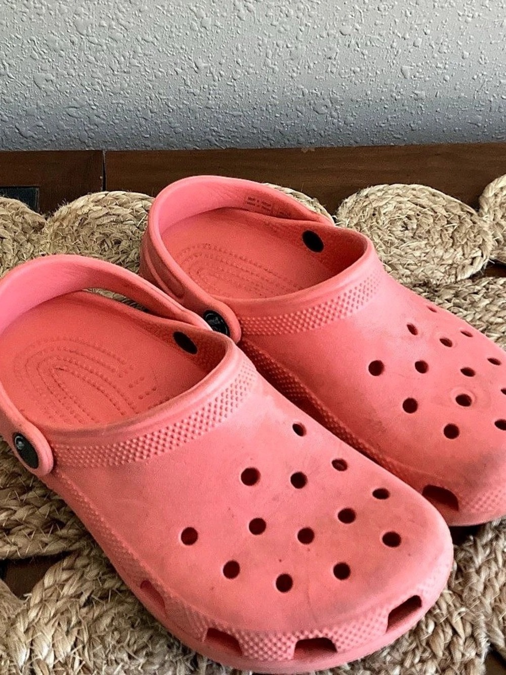 Crocs Classic Clog Pink Clogs
